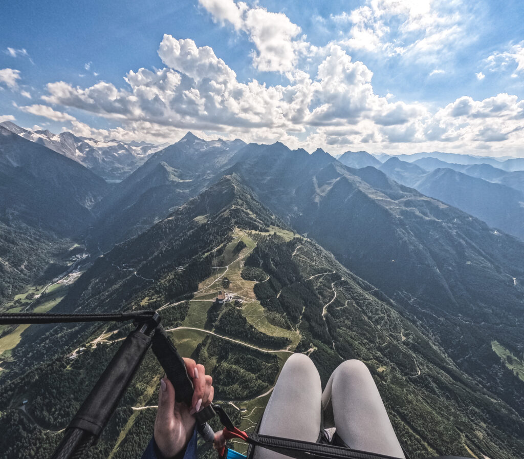 Traumhafter Ausblick auf die Hohen Tauern und den Nationalpark mit Kitzsteinhorn Gletscher
